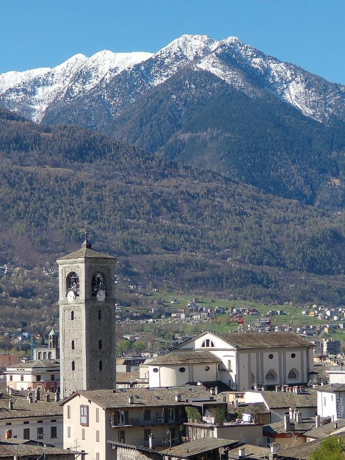 La Casa Del Birraio Apartment Sondrio Luaran gambar