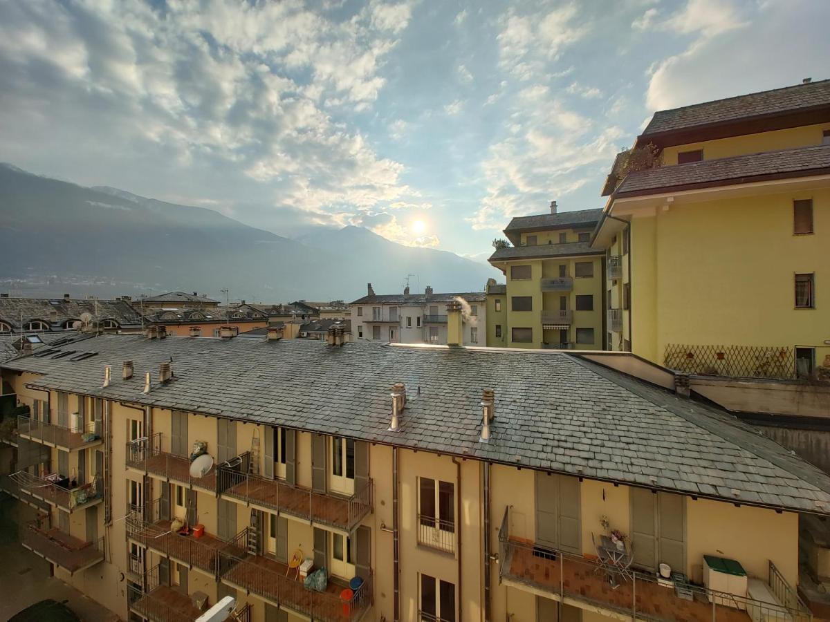 La Casa Del Birraio Apartment Sondrio Luaran gambar